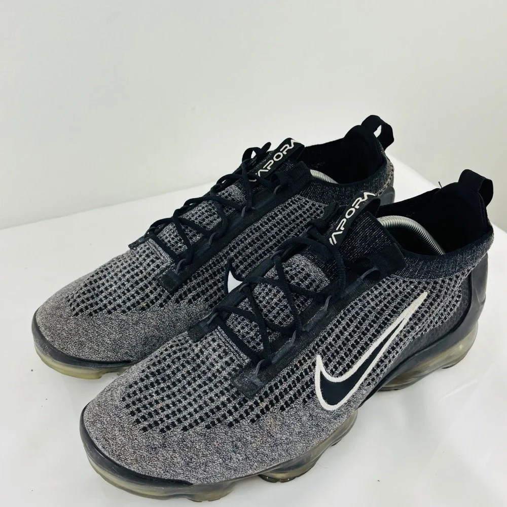 Nike Air VaporMax 2021 Flyknit Oreo Gray Shoes Mens Size 13 Running DC9394-001